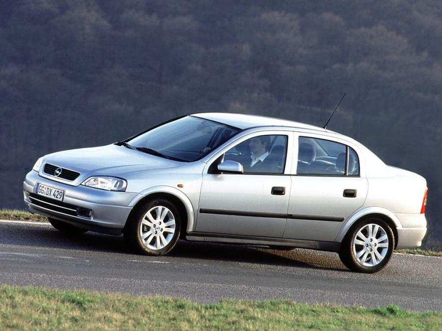  Opel Astra Sedan 1998 года  (фото 1 из 21)
